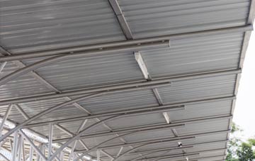 installing Poniou metal roofing